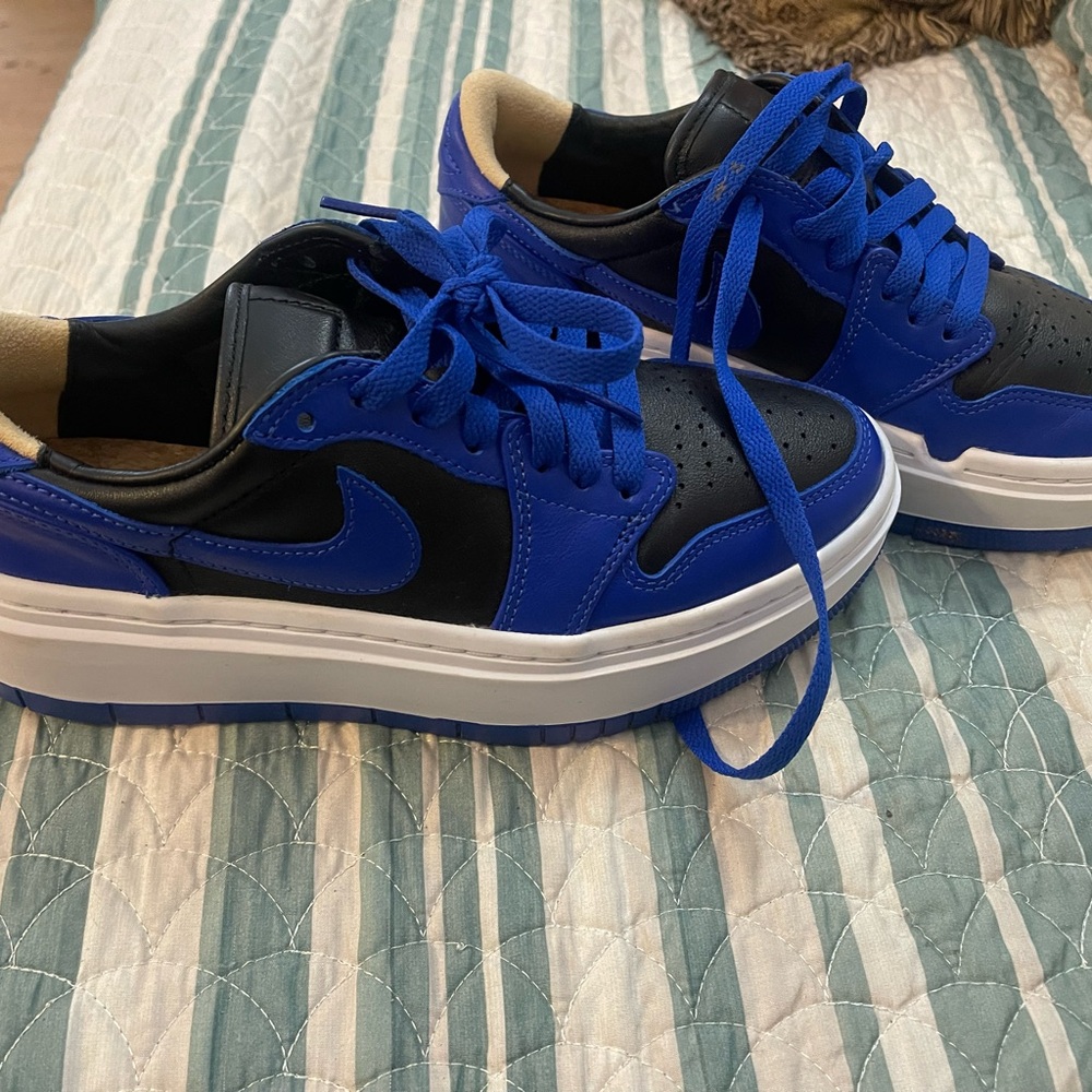 Nike Kids Blue and Black Sneakers - Picture 2 of 4